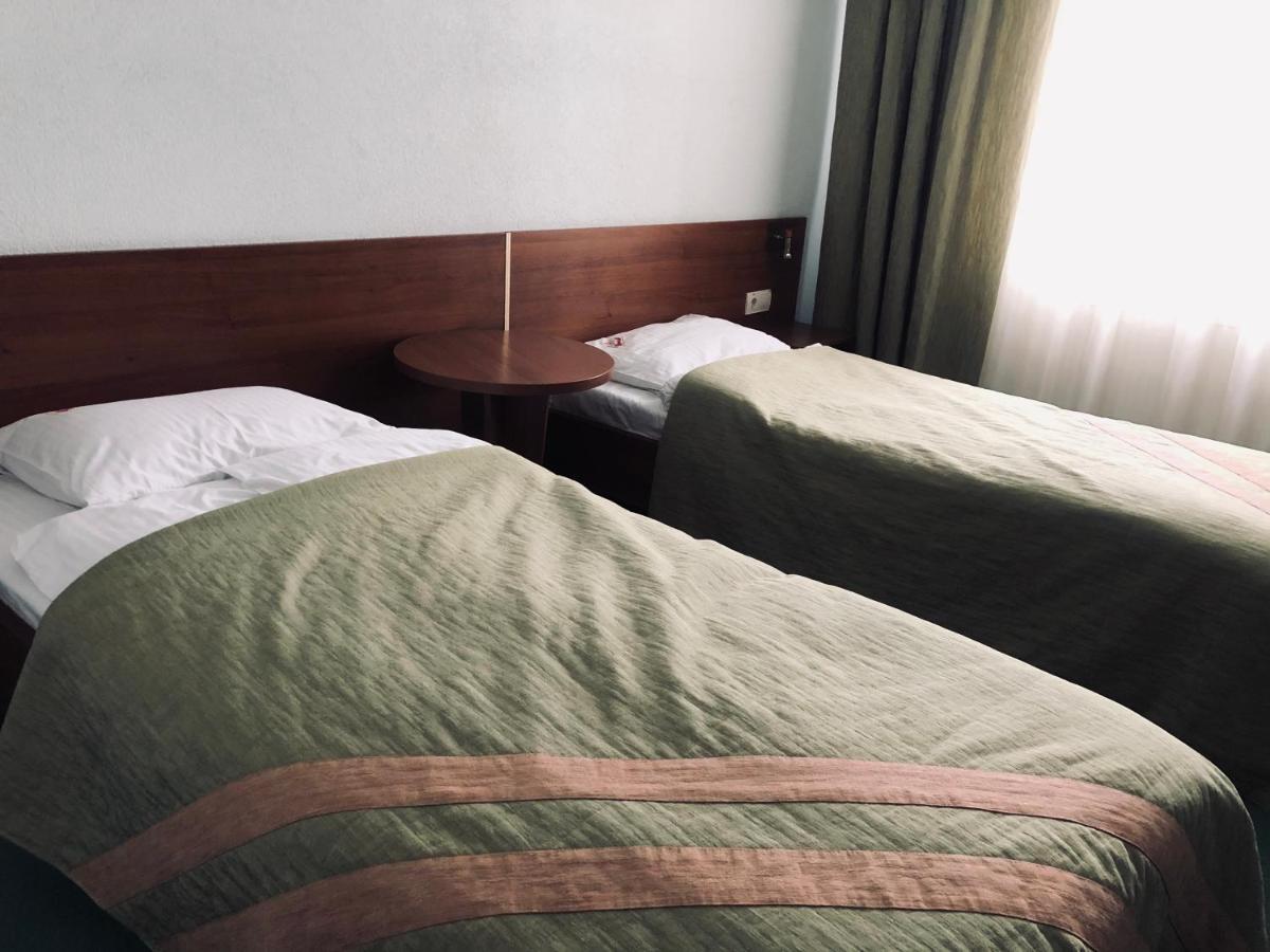 Gerdan Hotel Jaremče Esterno foto